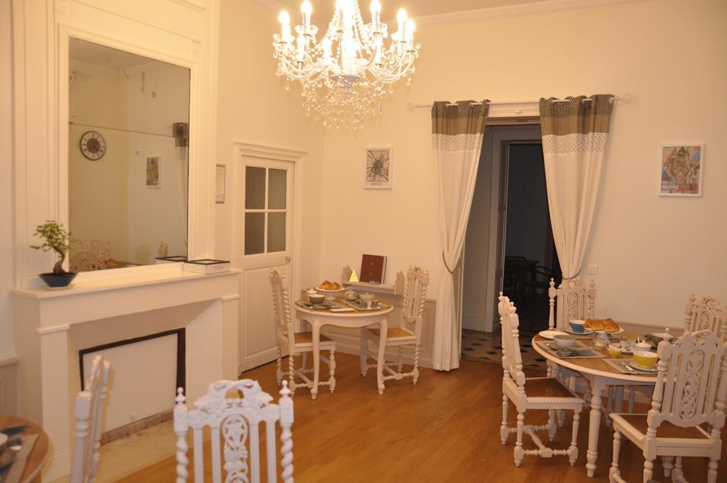 B&B Le Relais Des Saints Peres Auxerre Exterior photo