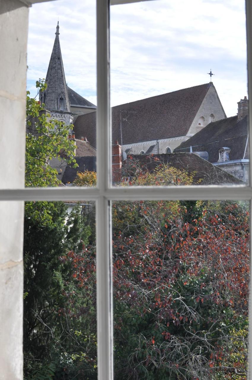 B&B Le Relais Des Saints Peres Auxerre Exterior photo